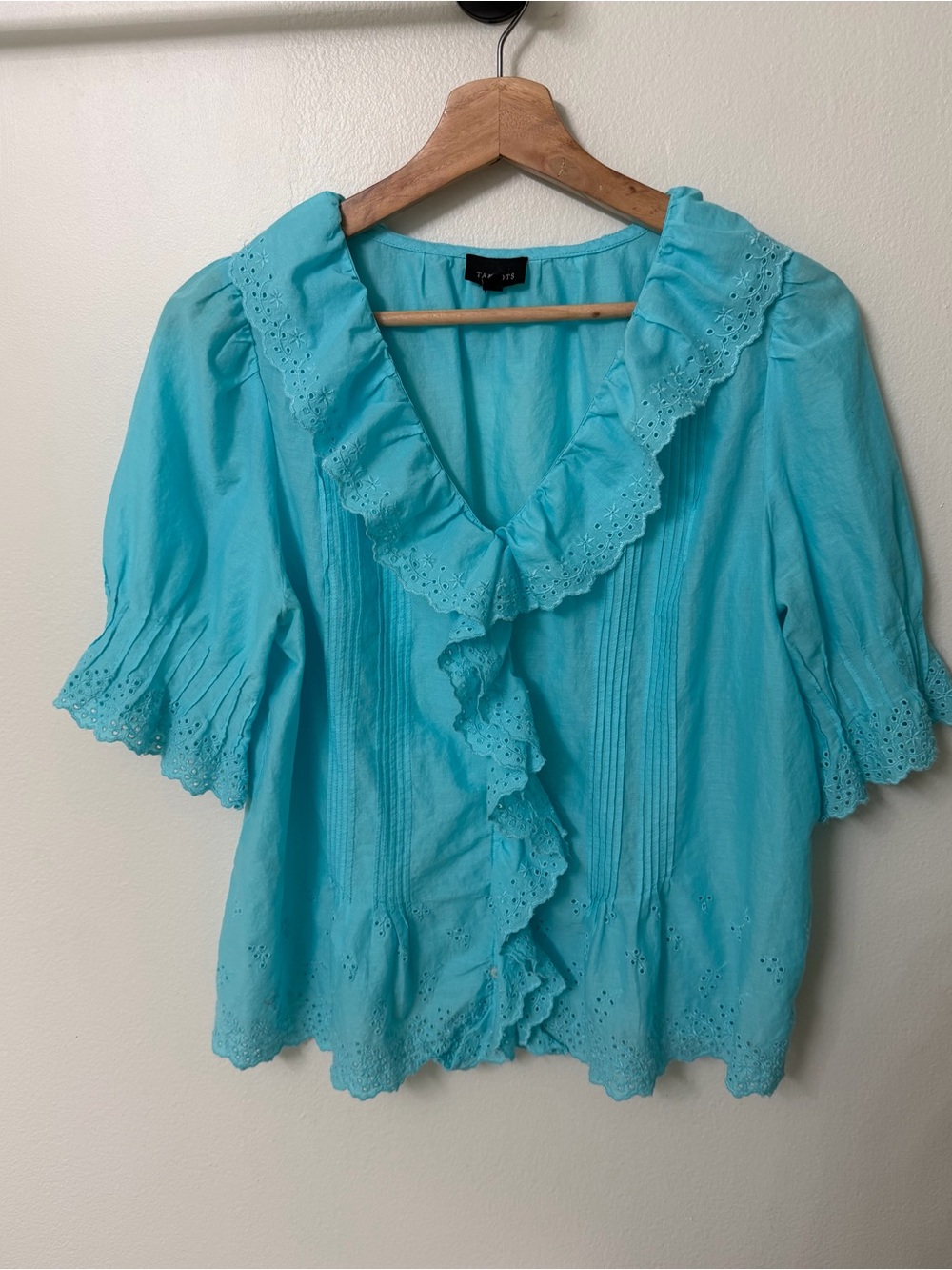 Talbots Turquoise Eyelet Ruffle Top Size M - Picture 2 of 6